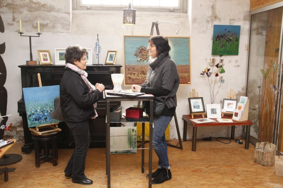 Simone Ghin (Malerei, Glasarbeiten)