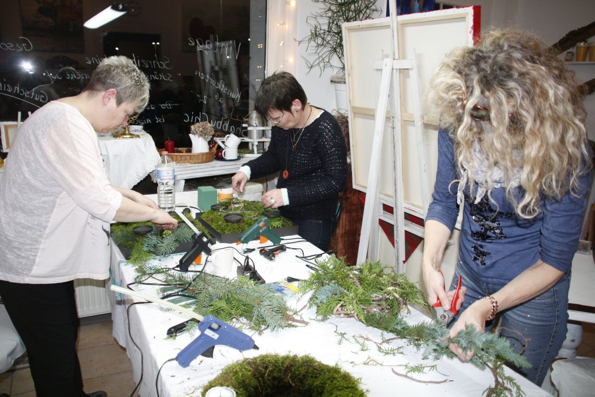 Es wird fleißig gebastelt im Lädchen.